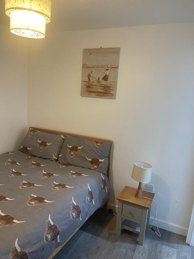 2 Bed Flat Right In Centre Of Portrush Town Daire Dış mekan fotoğraf